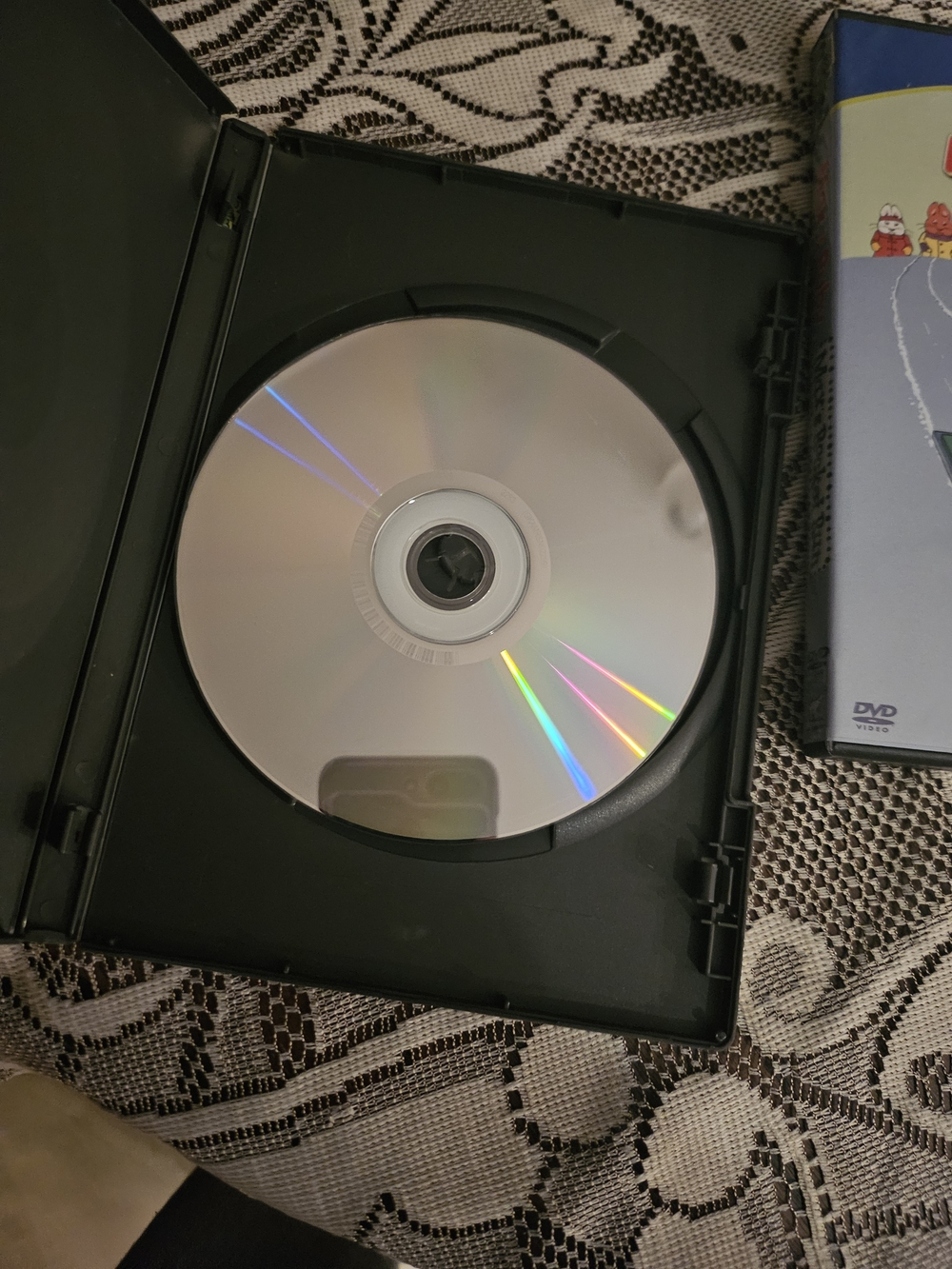 3-Disc Box Set Max and Ruby - Picture 5 of 10